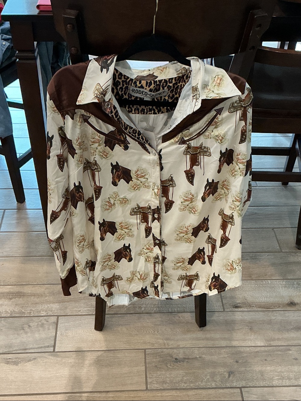 Rodeo Quincy Women's Cream & Brown Horse Print Button-Down Shirt